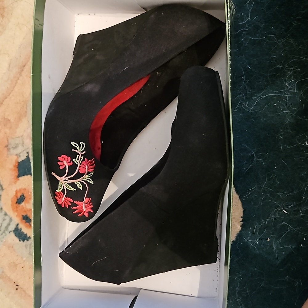 Unlisted Black Wedge Heel with pink Tropical Detail